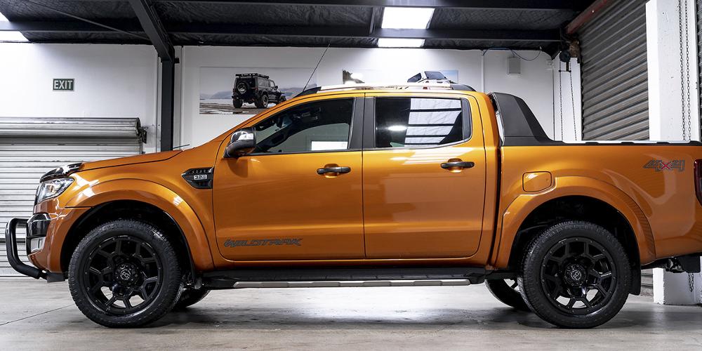 Ford Ranger Black Rhino Overland